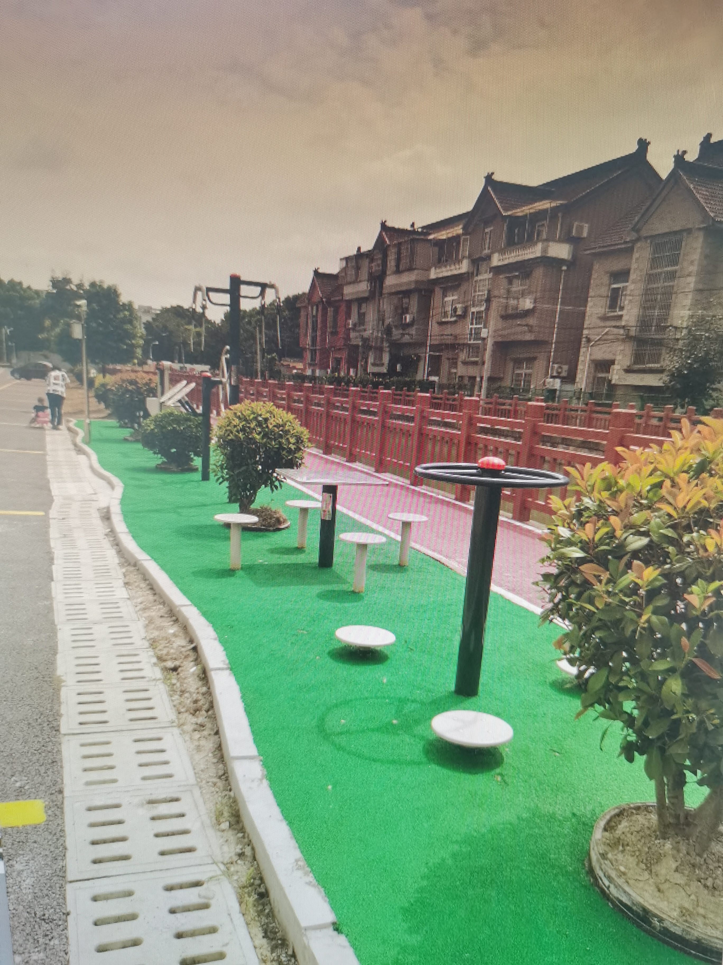 徐涇鎮(zhèn)楊巷西區(qū)市民益智健身苑點(diǎn)