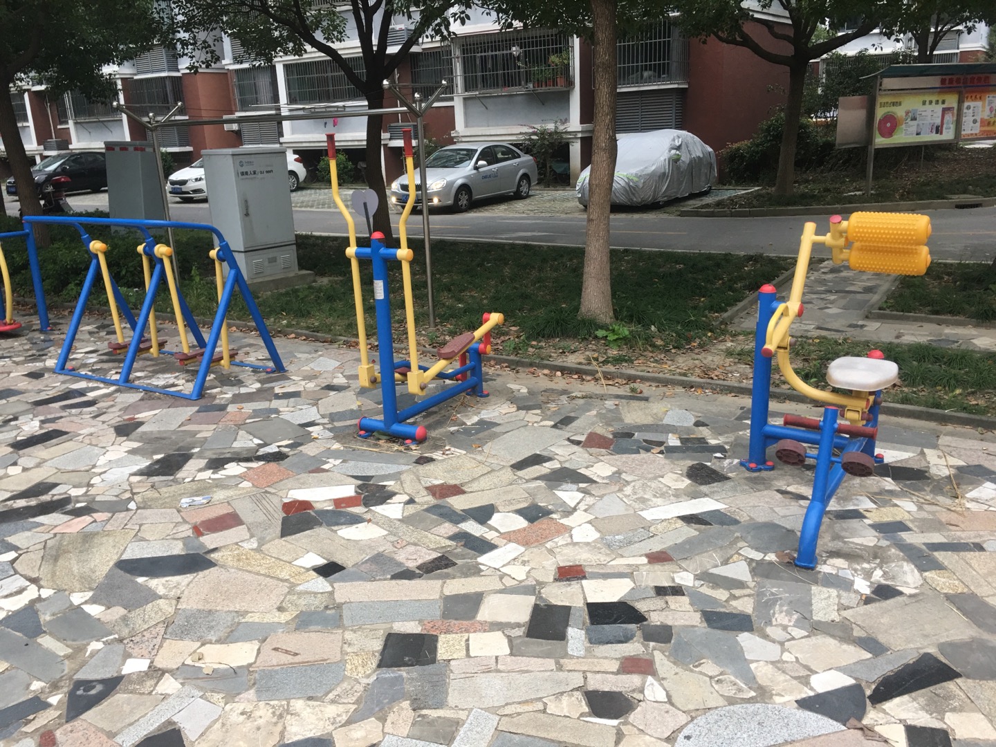 鎮(zhèn)南人家健身點（1）