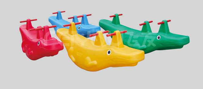 蹺蹺板的材質(zhì)、工藝及安裝方法