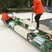 無極調(diào)速塑膠跑道鋪設(shè)機 塑膠跑道修整攤鋪機 操場鋪裝機價優(yōu)